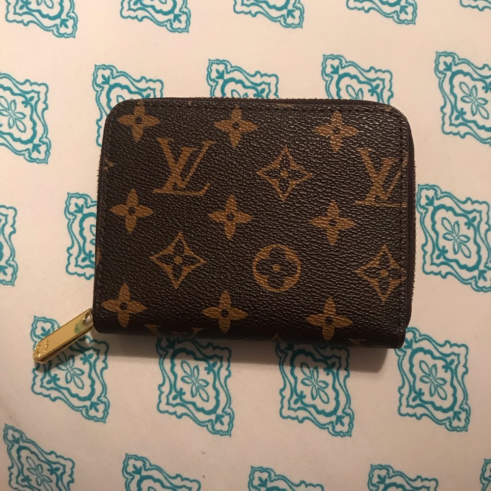 FAKE Louis Vuitton Small Wallet
